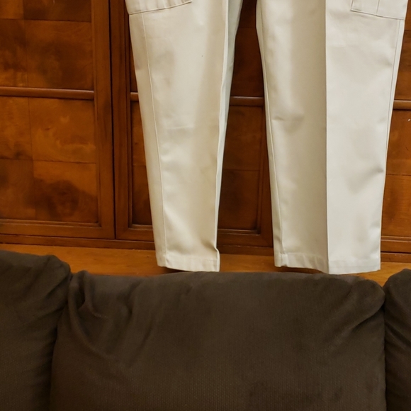 NWOT Adjust-A-Band Khaki Cargo Pants Size42 S - Picture 3 of 10